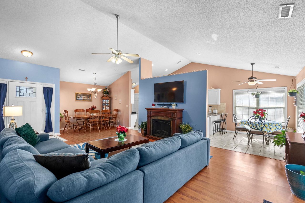 120 Point Break Dr. Photo 14