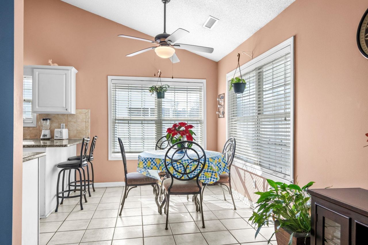 120 Point Break Dr. Photo 15