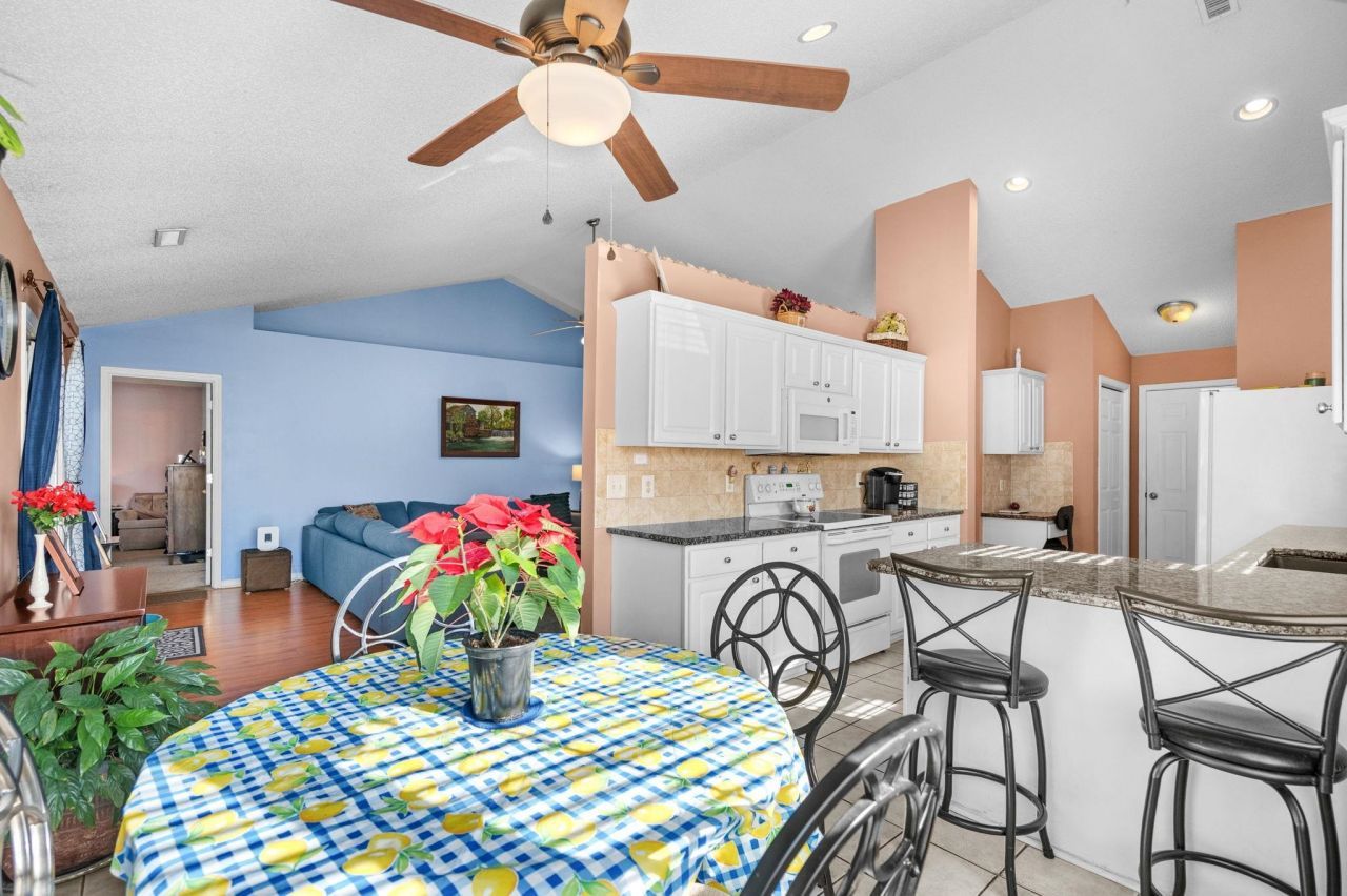 120 Point Break Dr. Photo 16