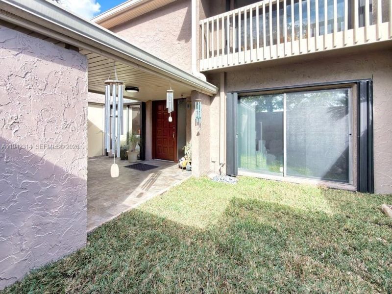 205 Bonnie Brae Way, Unit 33, Hollywood, FL 33021 Photo