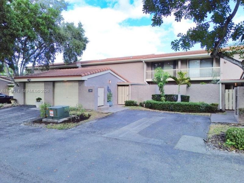 205 Bonnie Brae Way, Unit 33, Hollywood, FL 33021 Photo