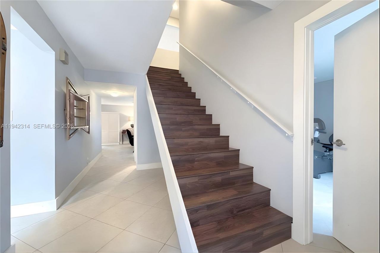 205 Bonnie Brae Way, Unit 33, Hollywood, FL 33021 Photo