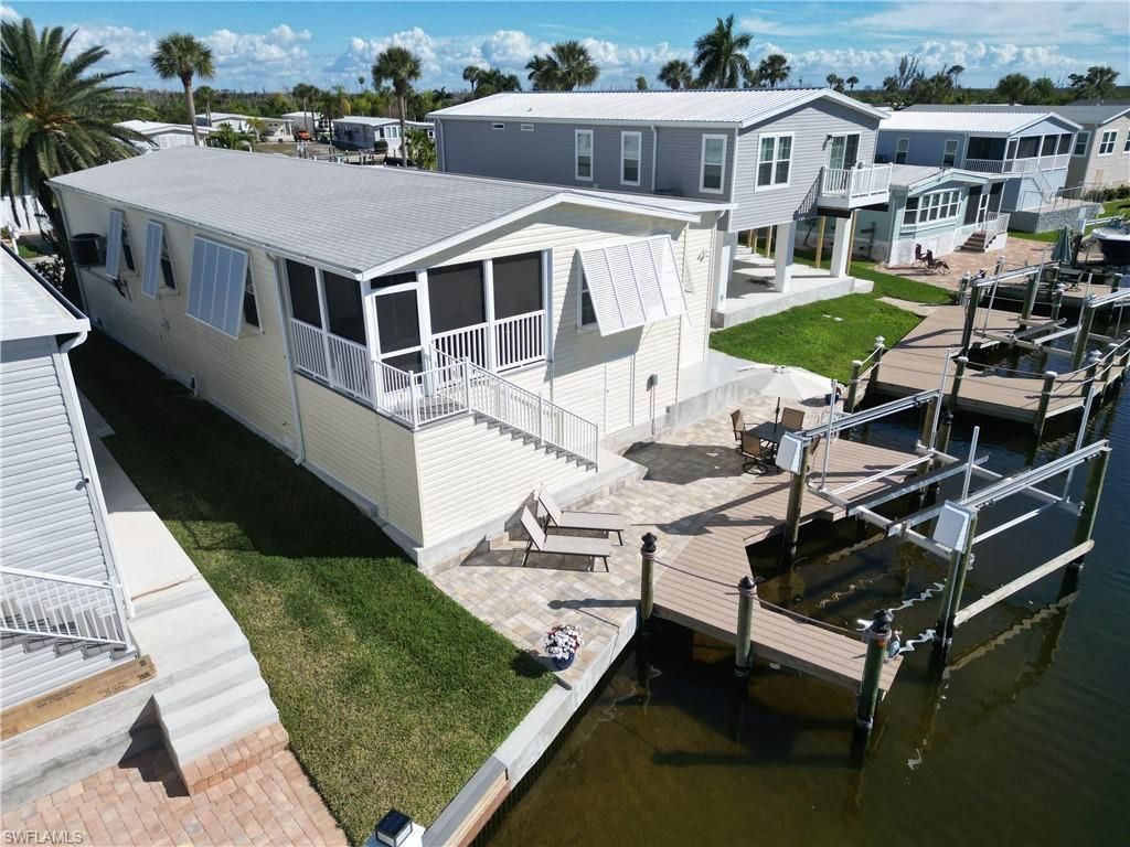 17830 Peppard Dr, Fort Myers Beach, FL 33931 Photo