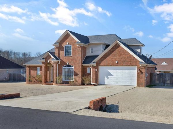 471 FARMER TRAIL ST, Atoka, TN 38004