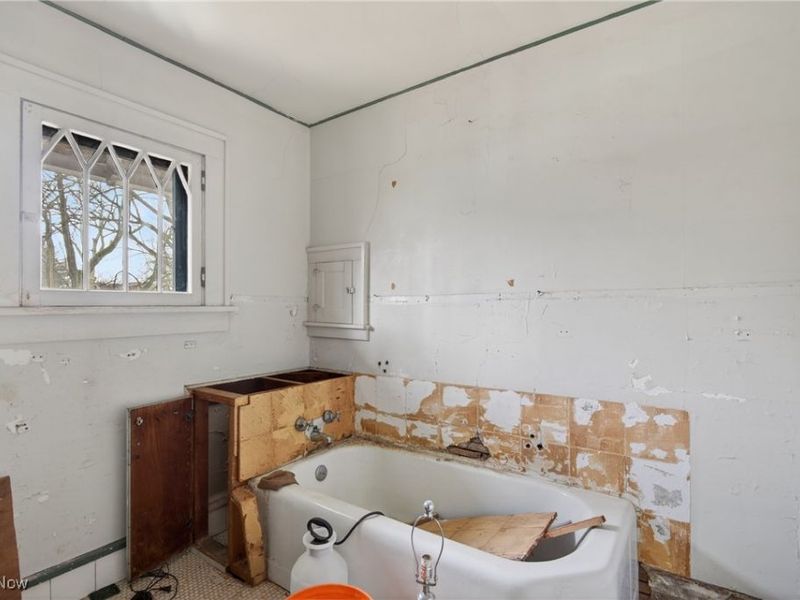 50 N Rose Boulevard, Akron, OH 44302 Photo 27