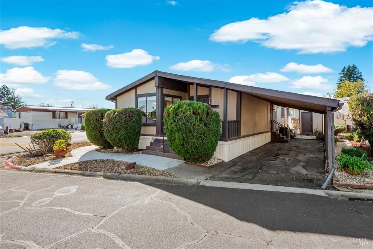 76 Lemon Tree Circle, Vacaville, CA 95687 Main Photo