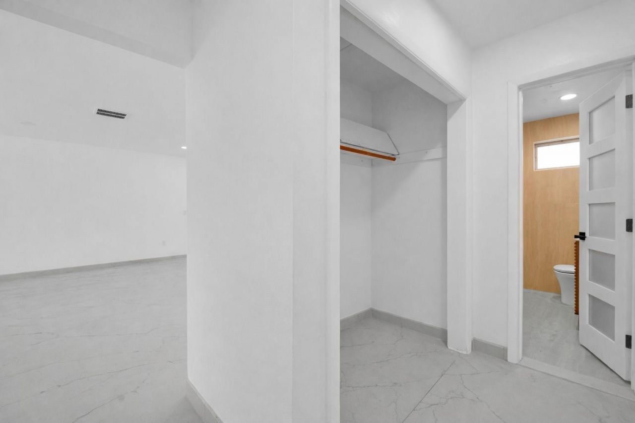 8850 NE 4th Ave, El Portal, FL 33138 Photo