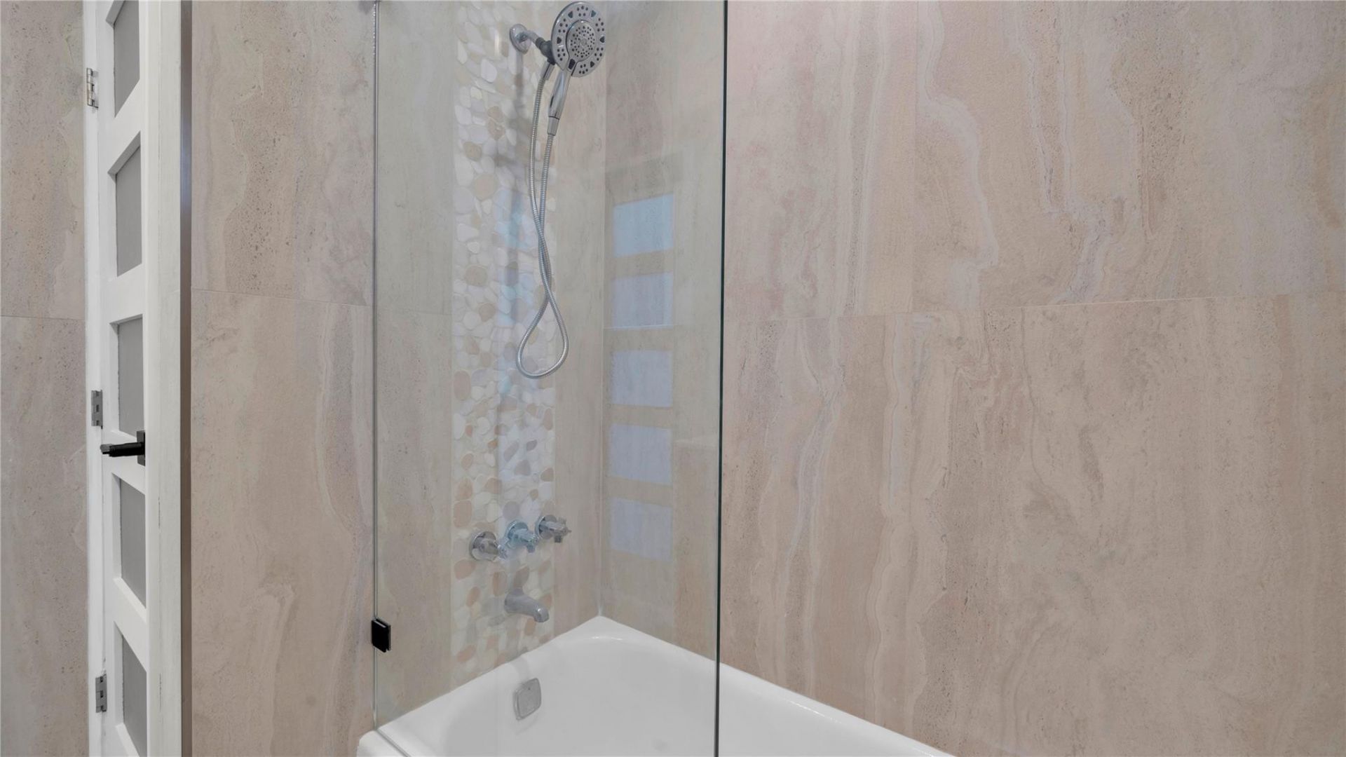 8850 NE 4th Ave, El Portal, FL 33138 Photo