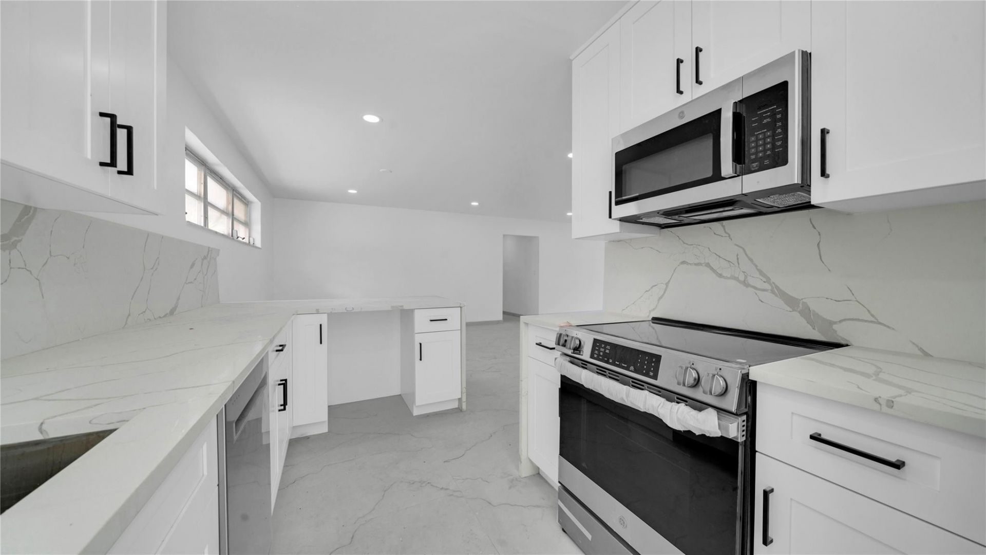 8850 NE 4th Ave, El Portal, FL 33138 Photo