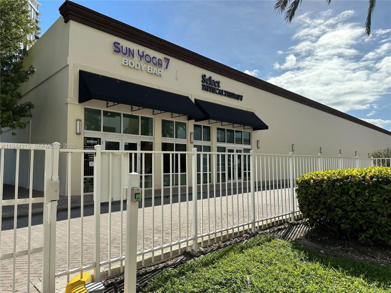 1755 E Hallandale Beach Blvd, Unit 1605E, Hallandale Beach, FL 33009 Photo