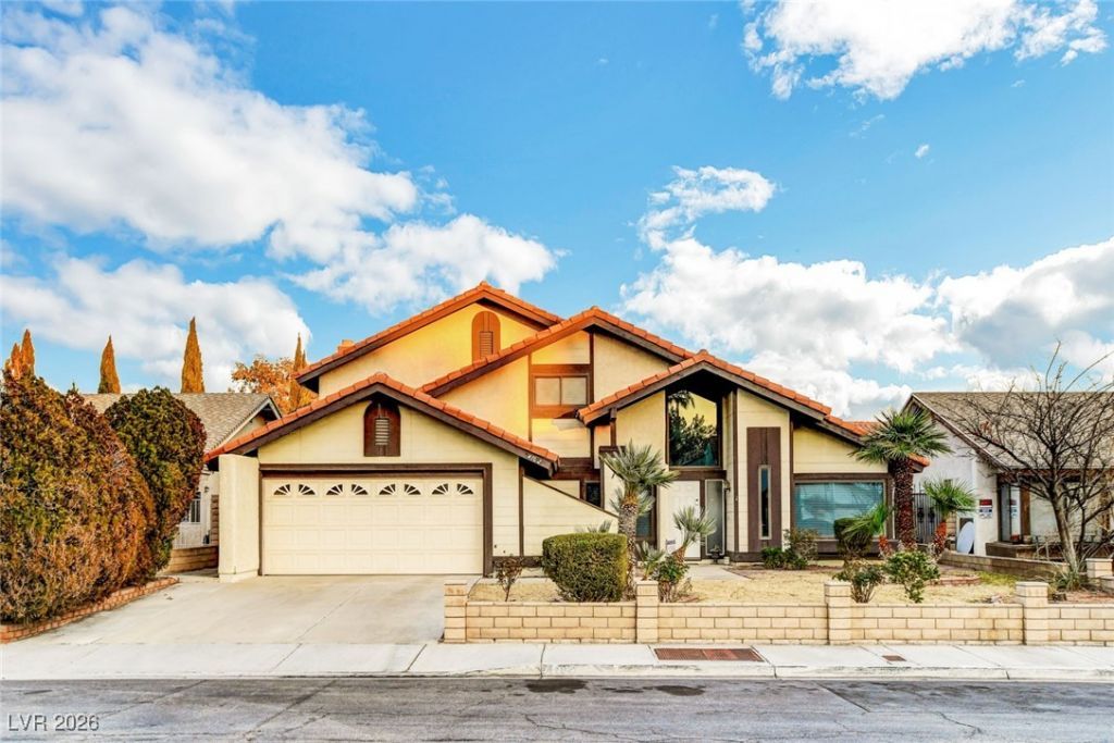 4762 Torrence Drive, Las Vegas, NV 89103 Main Photo
