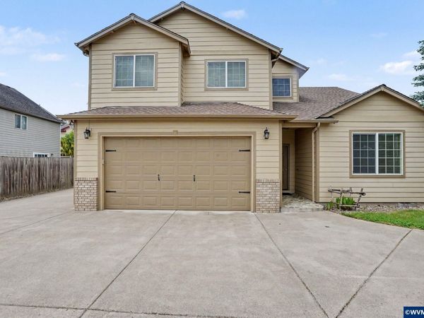 4334 Log Dr NE, Salem, OR 97305