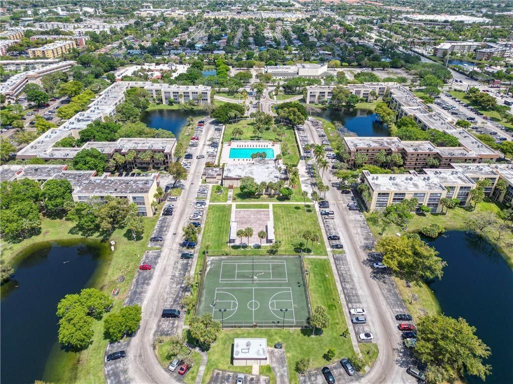 3101 NW 47th Terrace, Unit 227, Lauderdale Lakes, FL 33319 Photo