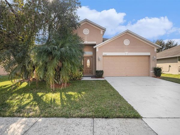 13740 HAWKEYE DRIVE DRIVE, ORLANDO, FL 32837