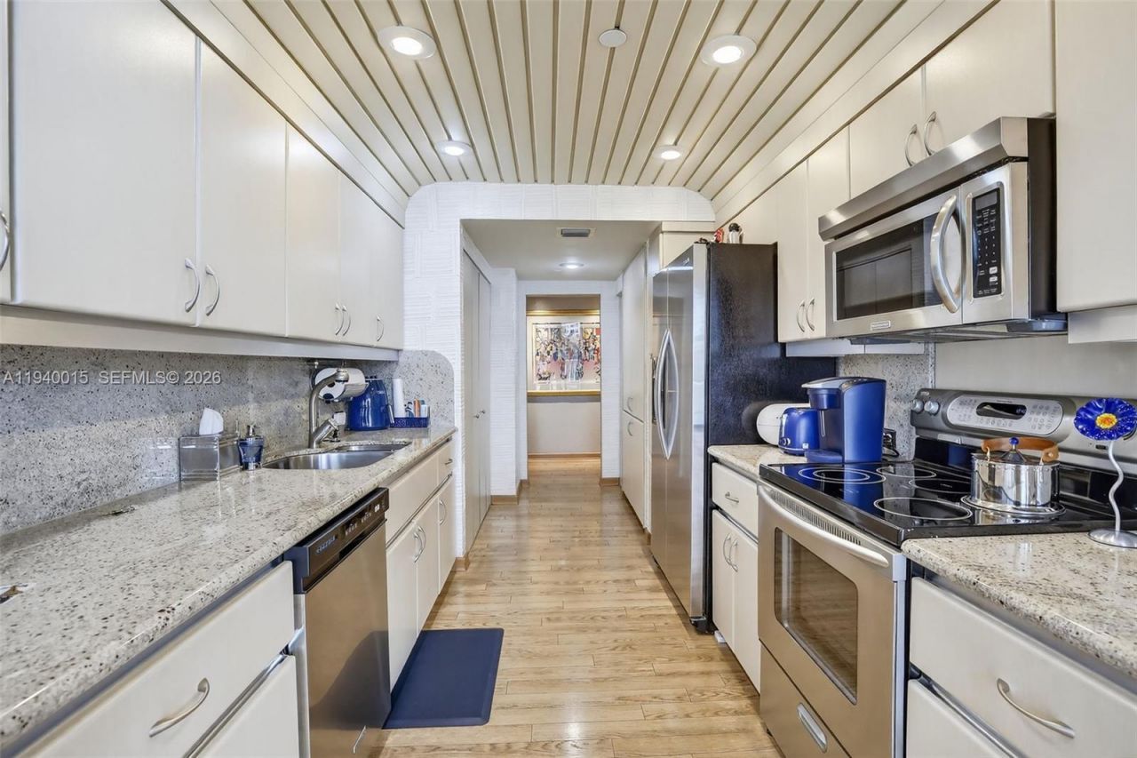 3000 Island Blvd, Unit 502, Aventura, FL 33160 Photo