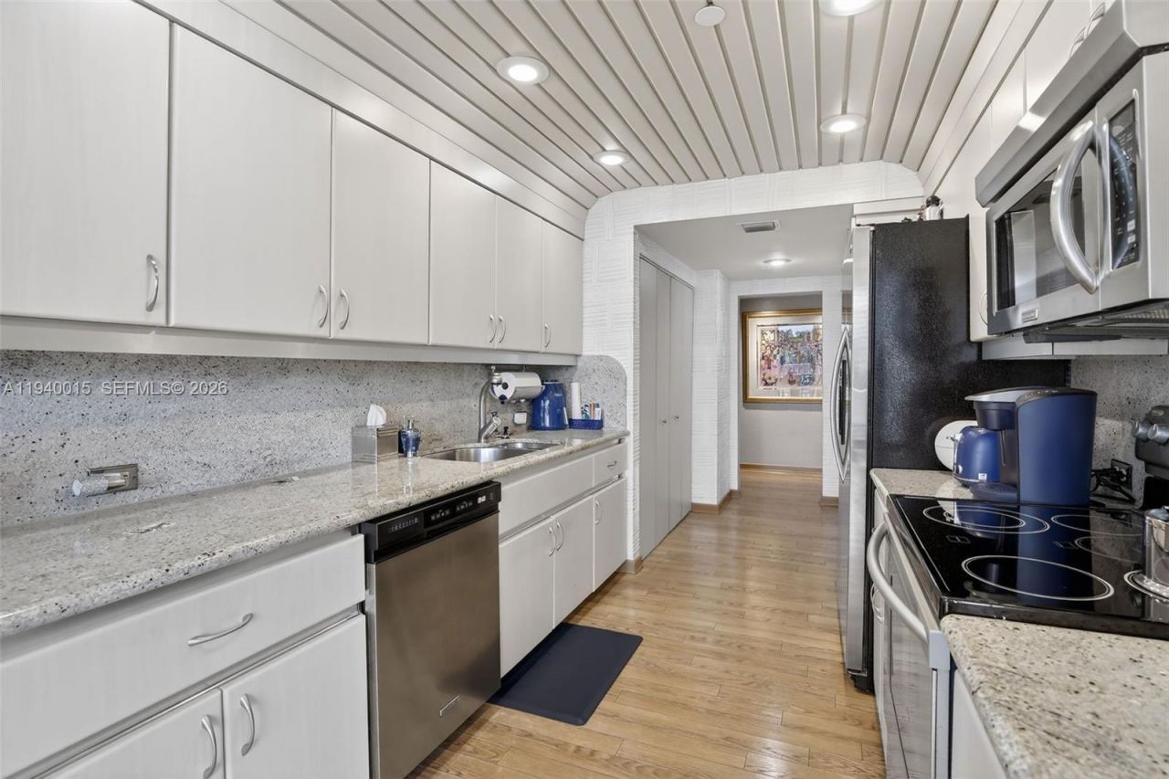 3000 Island Blvd, Unit 502, Aventura, FL 33160 Photo