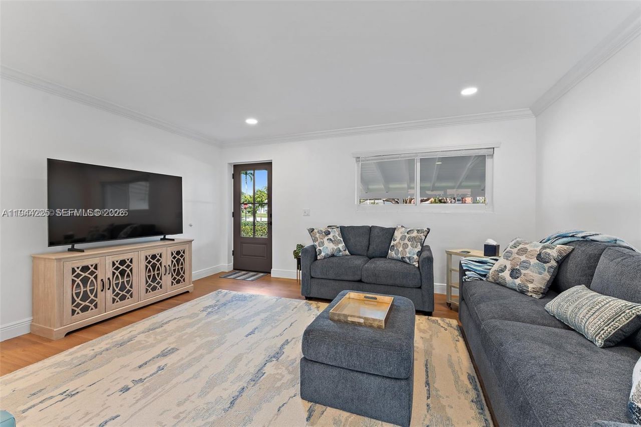 324 Tequesta , Tequesta, FL 33469 Photo