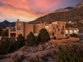 18 Tierra Monte Street NE Albuquerque, NM 87122