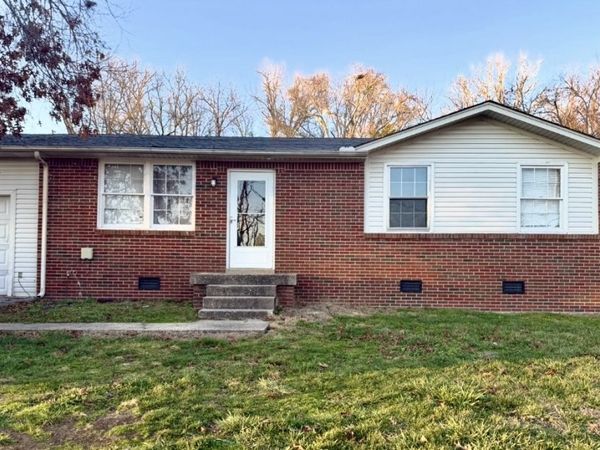 109 Hilltop Dr, Hendersonville, TN 37075