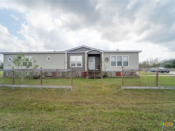 205 Berkshire Drive, Victoria, TX 77905