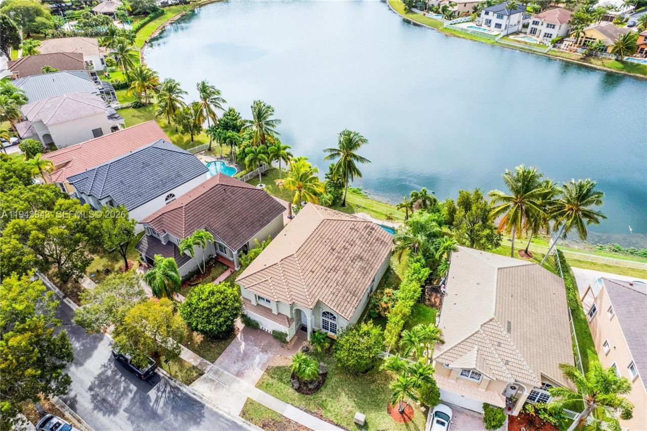 1916 SW 163rd Ave, Miramar, FL 33027 Photo