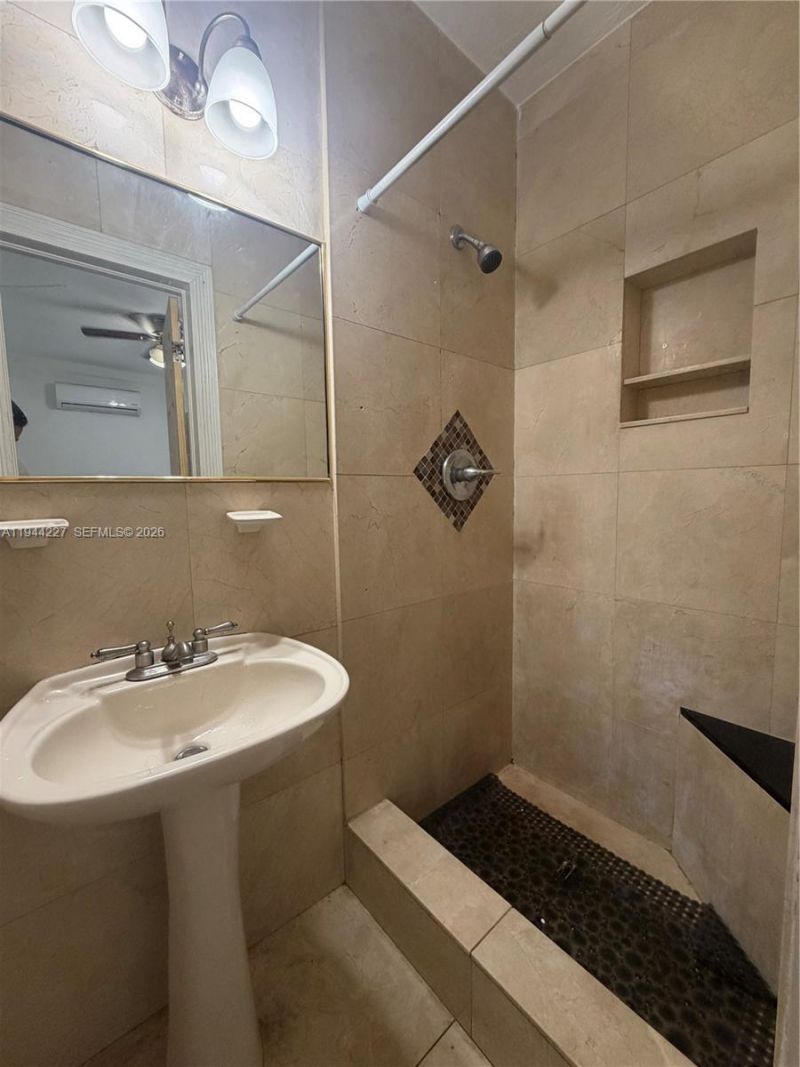 6xxx Dawson St, Unit C, Hollywood, FL 33023 Photo