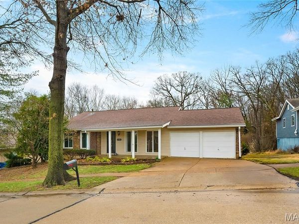 747 La Feil Drive, Manchester, MO 63021