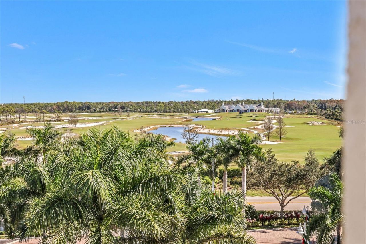 13675 Vanderbilt Drive, Unit 605, Naples, FL 34110 Photo