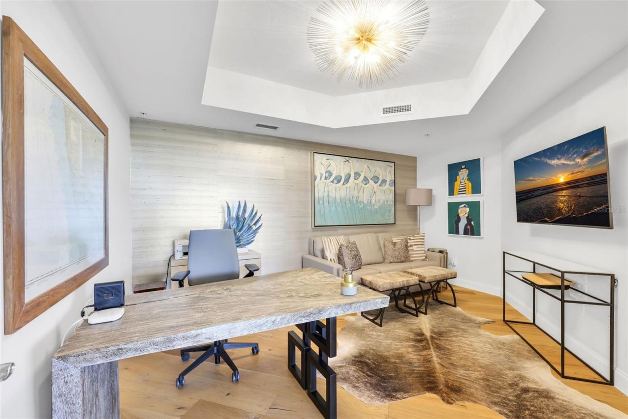 13675 Vanderbilt Drive, Unit 605, Naples, FL 34110 Photo