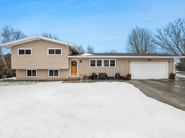 510 Madison Street E, Caledonia, MN 55921