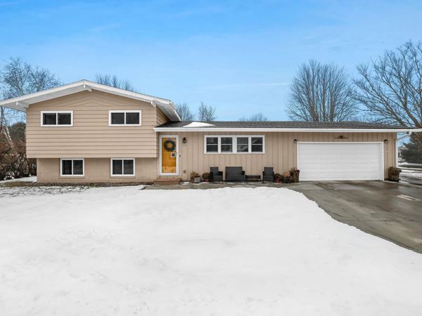 510 Madison Street E, Caledonia, MN 55921