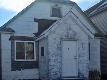 121 W 2nd Avenue, Keewatin, MN 55753