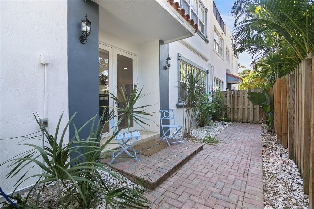 732 NE 15th Avenue, Fort Lauderdale, FL 33304 Photo
