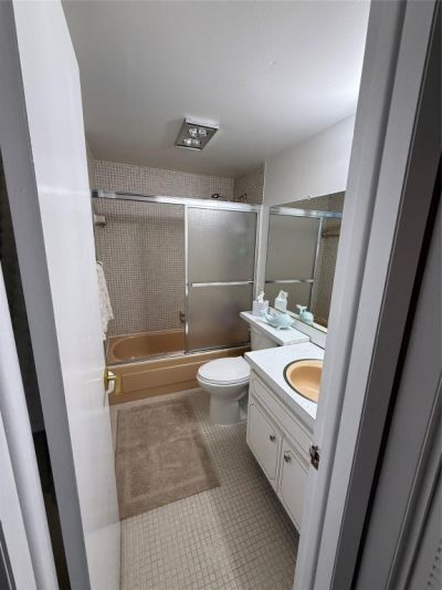 4117 E Bougainvilla Drive, Unit 209, Lauderdale by the Sea, FL 33308 Photo