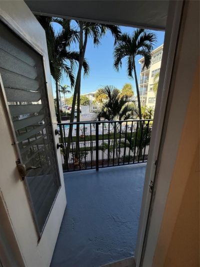 4117 E Bougainvilla Drive, Unit 209, Lauderdale by the Sea, FL 33308 Photo
