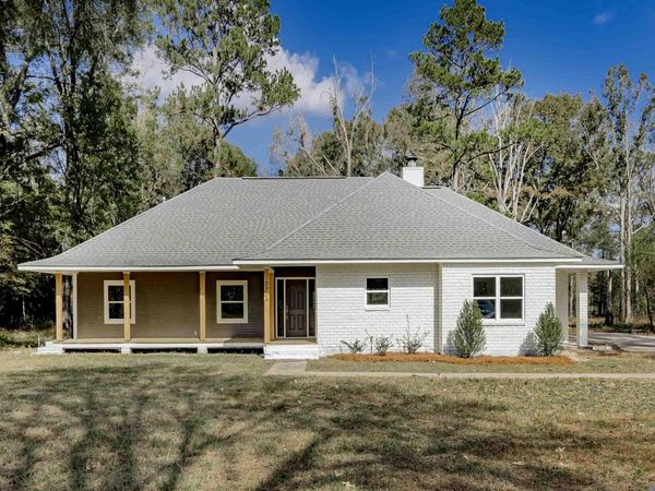 12833 Port Hudson Pride Rd, Zachary, LA 70791