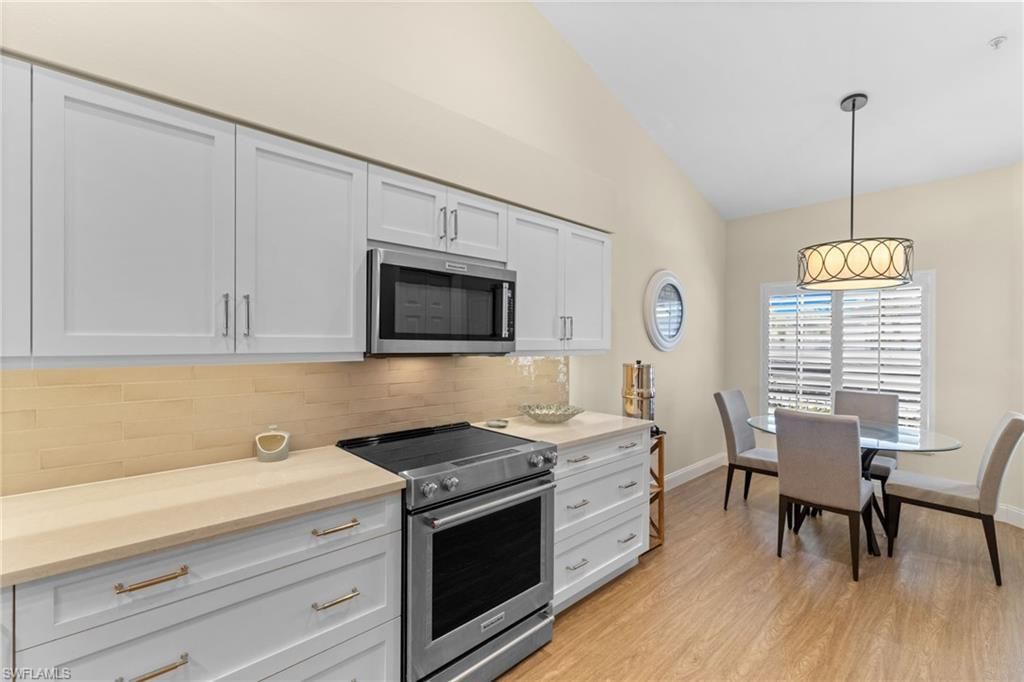 2215 Chesterbrook Ct, Unit 203, Naples, FL 34109 Photo