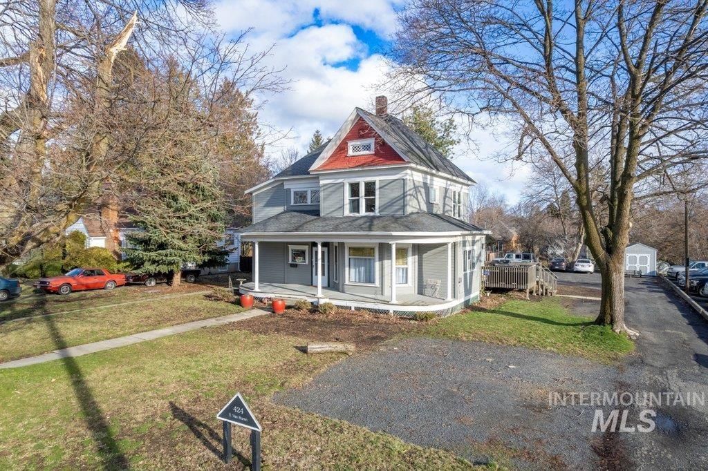 424 S Vanburen, Moscow, ID 83843 Main Photo