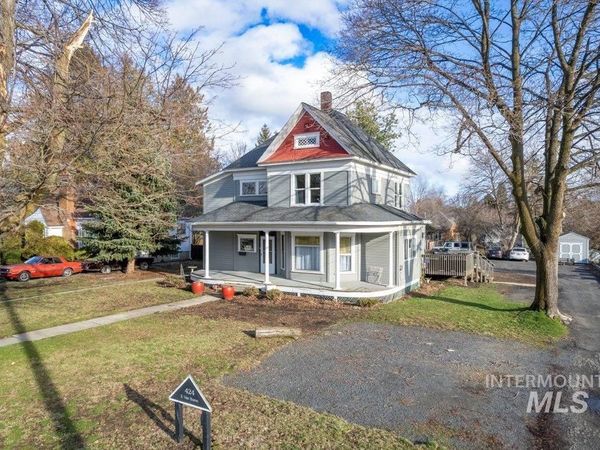 424 S Vanburen, Moscow, ID 83843