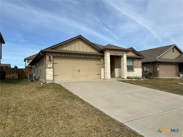 104 Green Jay Drive, Jarrell, TX 76537