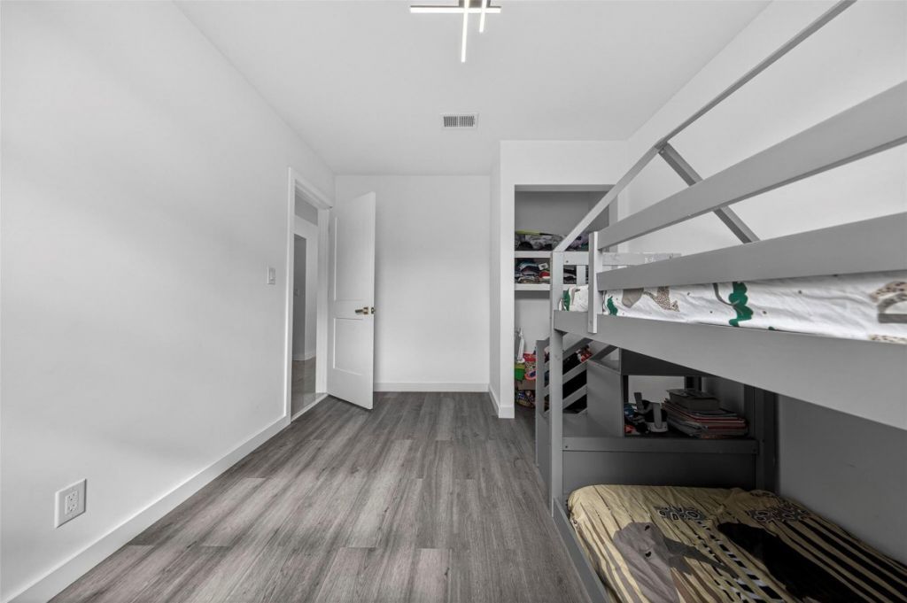 4390 NW 38th Avenue, Fort Lauderdale, FL 33309 Photo