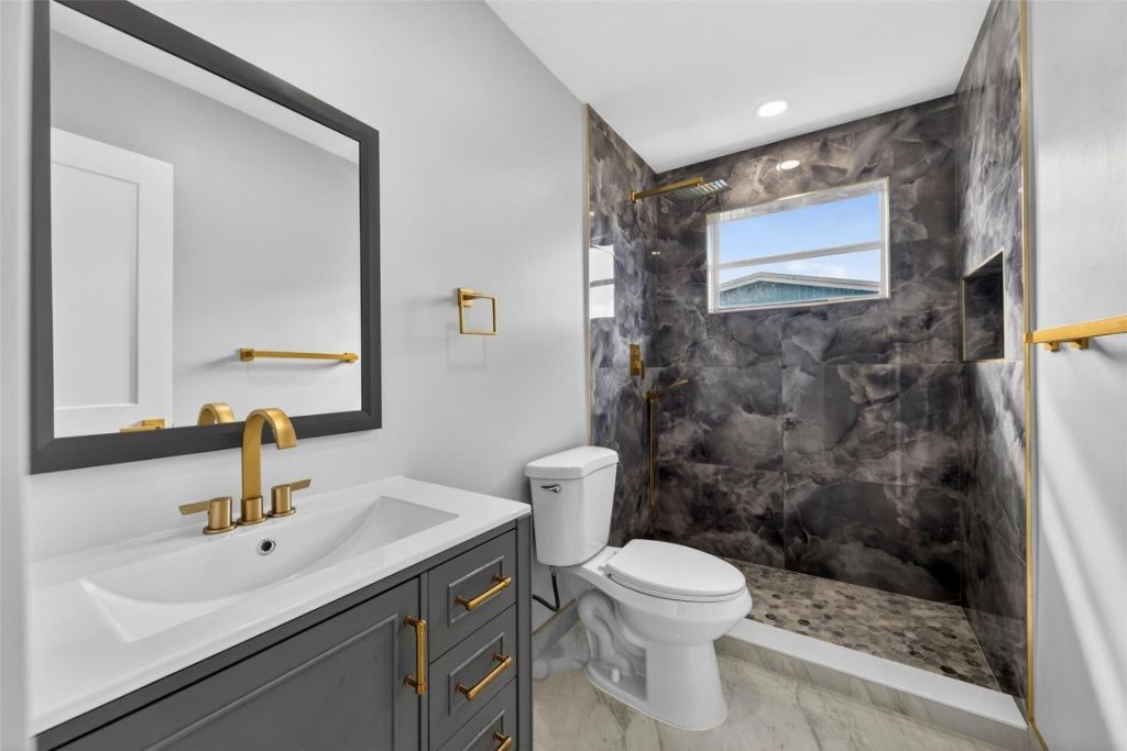 4390 NW 38th Avenue, Fort Lauderdale, FL 33309 Photo