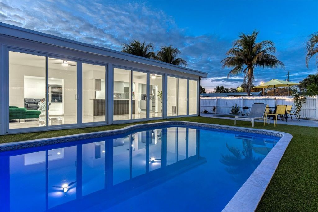 4390 NW 38th Avenue, Fort Lauderdale, FL 33309 Photo