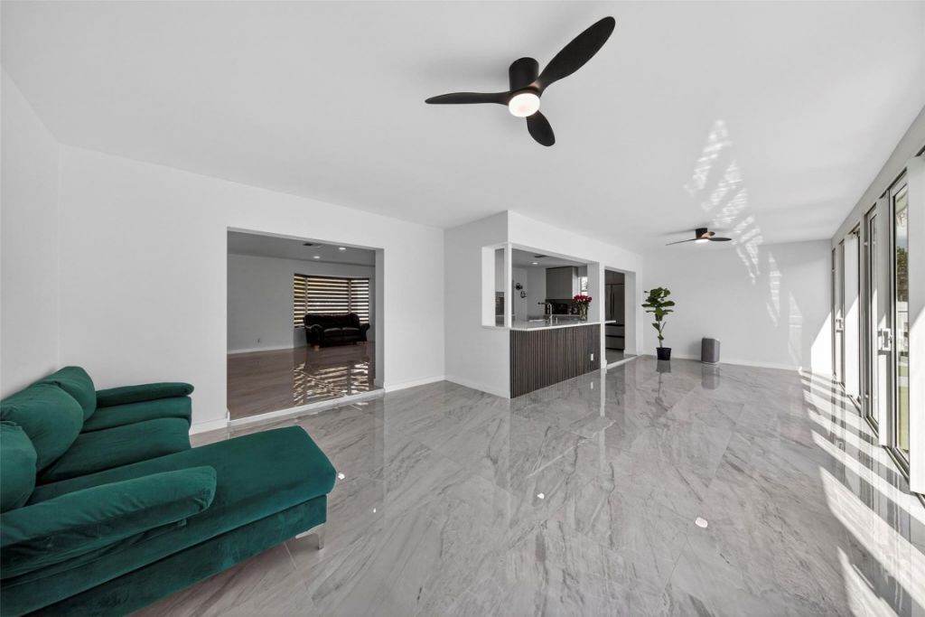 4390 NW 38th Avenue, Fort Lauderdale, FL 33309 Photo