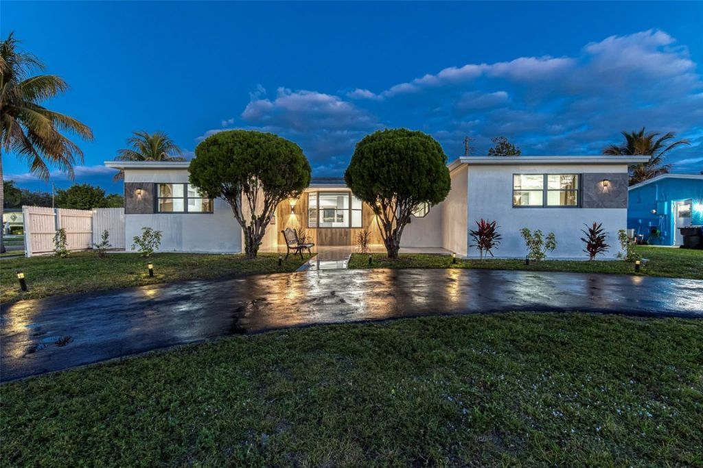 4390 NW 38th Avenue, Fort Lauderdale, FL 33309 Photo