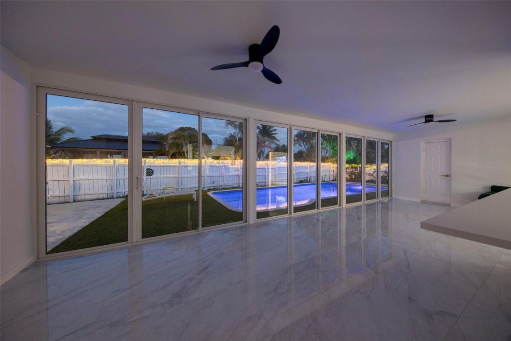 4390 NW 38th Avenue, Fort Lauderdale, FL 33309 Photo