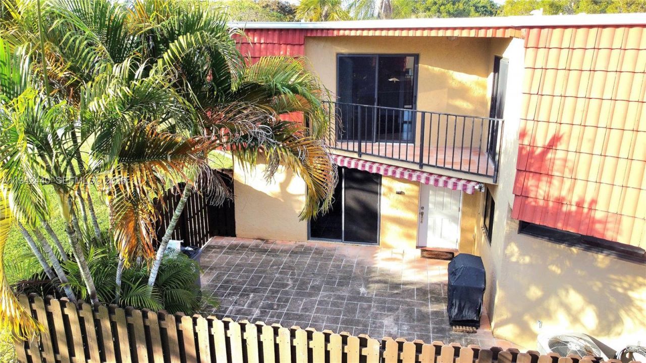 22916 Oxford Pl, Unit D, Boca Raton, FL 33433 Photo