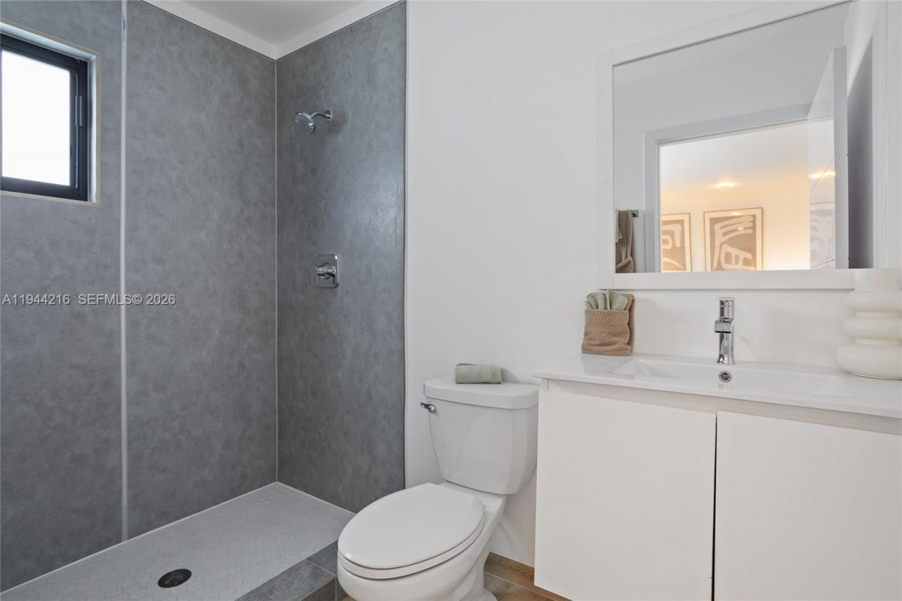 918 NW 10 Street, Florida City, FL 33034 Photo