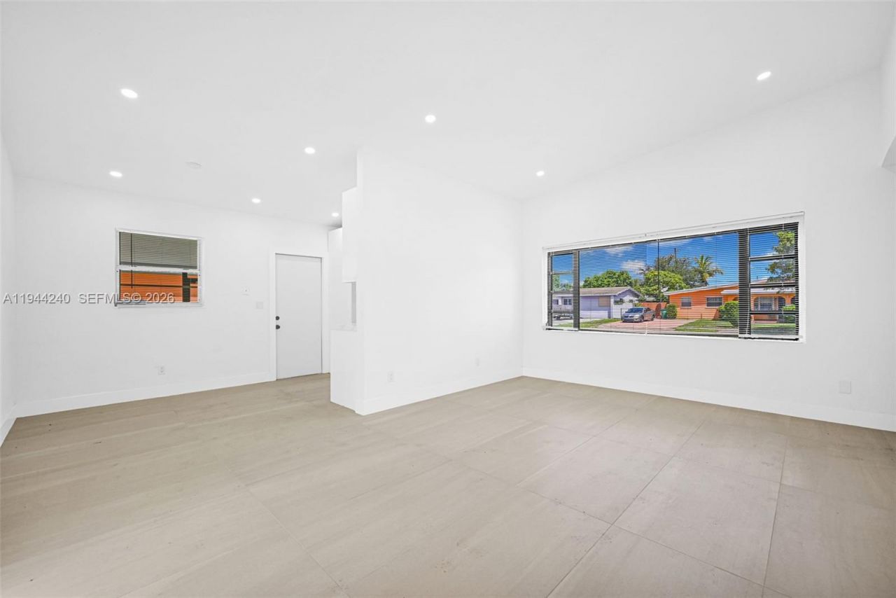 1918 NW 185th St, Miami Gardens, FL 33056 Photo