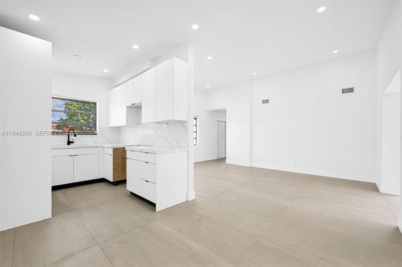 1918 NW 185th St, Miami Gardens, FL 33056 Photo